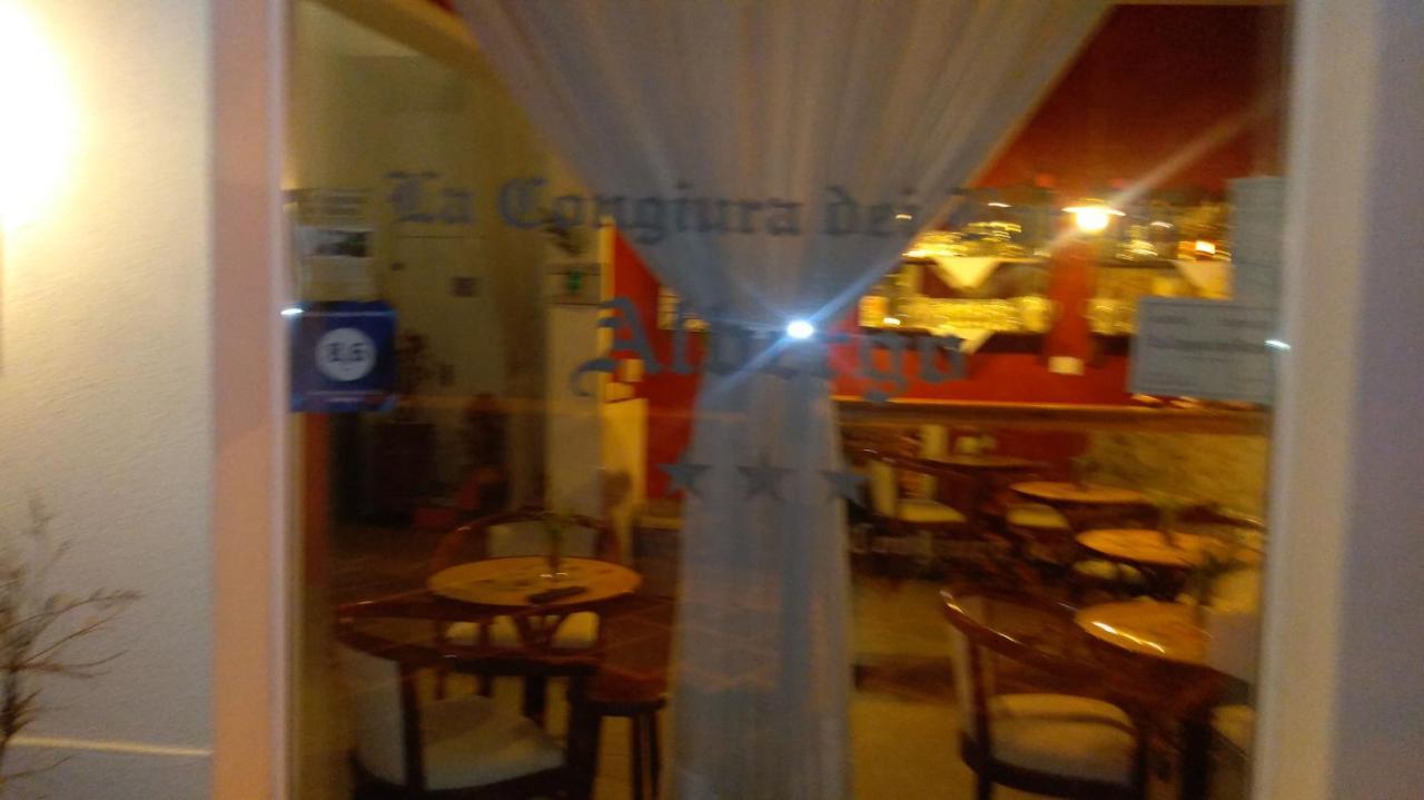 Hotel La Congiura Dei Baroni Teggiano ภายนอก รูปภาพ